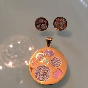 New bear pendant and earrings 🐻🌷.